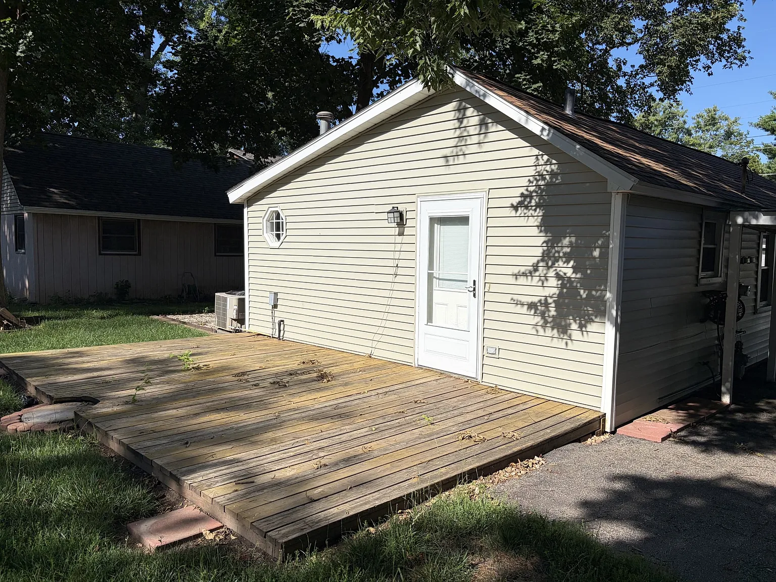 2 bed, 819 sqft, $2,000 — Photo 3