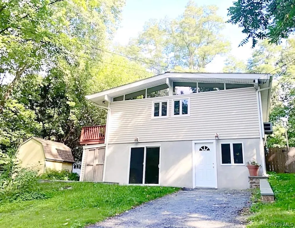 2 bed, 1.0 bath, 1000 sqft, $2,900 — Photo 1