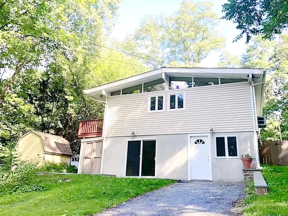 58 Anderson Rd #1