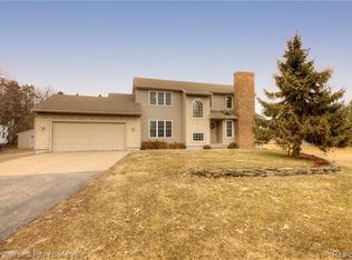 9213 Coleman Rd, Haslett, MI 48840