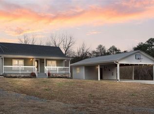 138 Durham Ln, Mount Airy, NC 27030