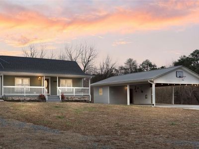 138 Durham Ln, Mount Airy, NC, 27030