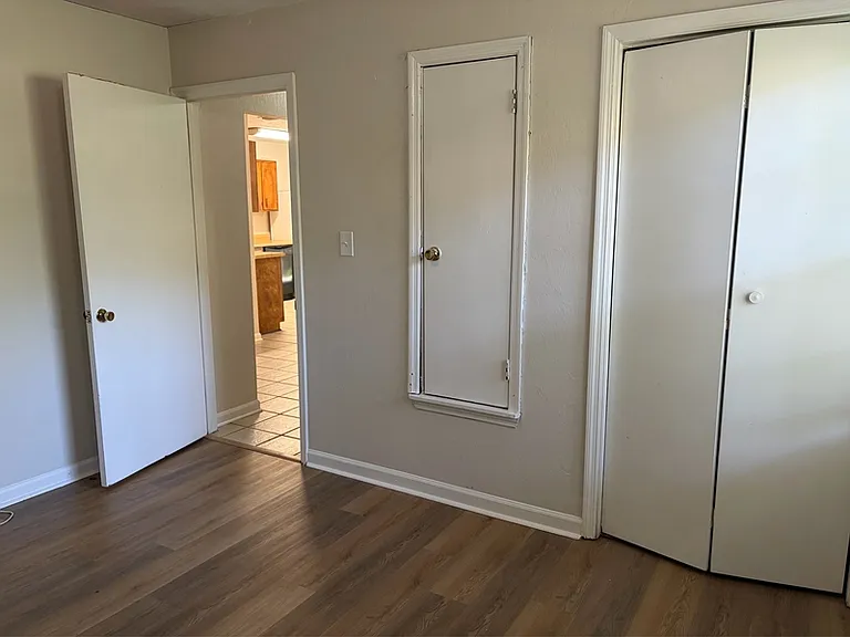 220 Atkinson Dr #D — Photo 14
