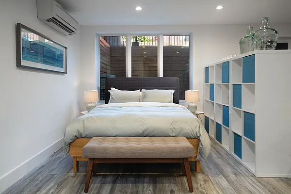 Sold by The InHouse Group | media 14