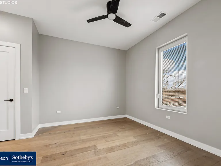 7010 N Glenwood Ave #Penthouse 1 — Photo 7