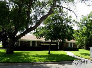 1202 Mockingbird St, Stephenville, TX 76401