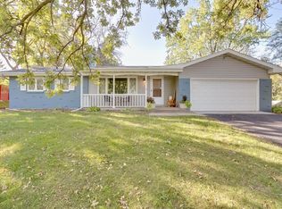 505 Hemlock Dr, Burnsville, MN 55337