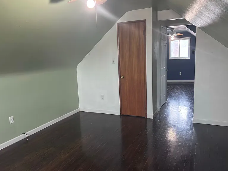 211 Verdant St — Photo 13