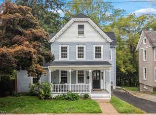 18 Clinton St, Newton, NJ 07860