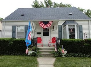 647 Clinton St, Flint, MI 48507