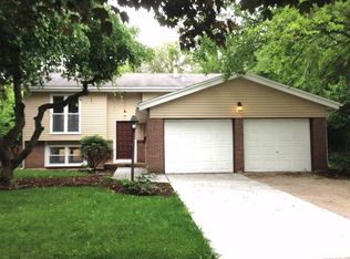 1300 California Ave, Aurora, IL 60506
