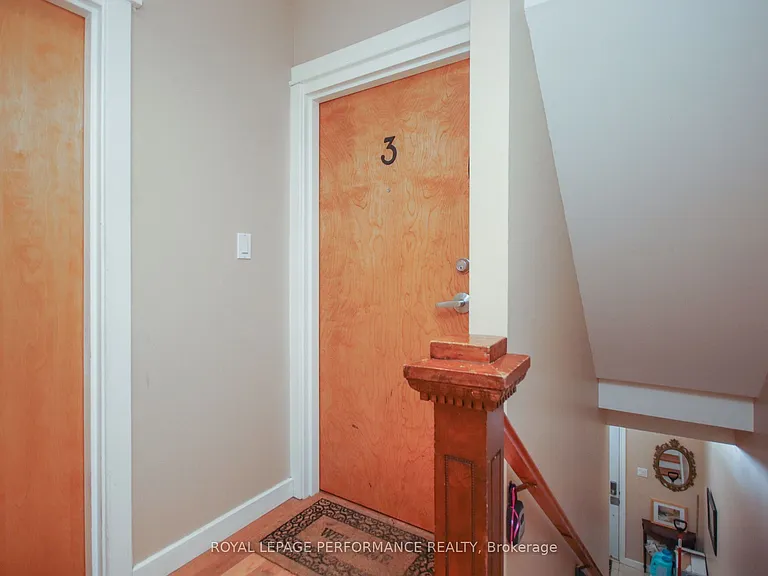 736 Cooper St E #3 — Photo 2