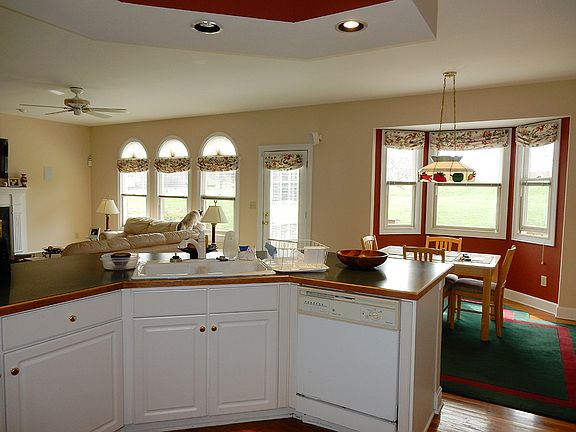 5th image of 5669 Somerset Dr