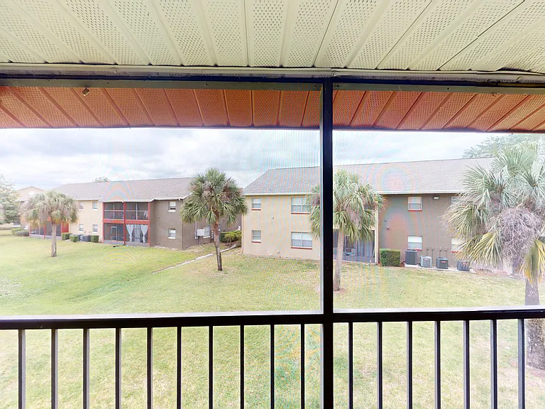 Alafaya Woods — Photo 58