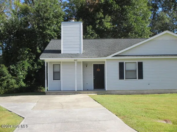 1813 Countrywood Blvd, Jacksonville, NC 28540