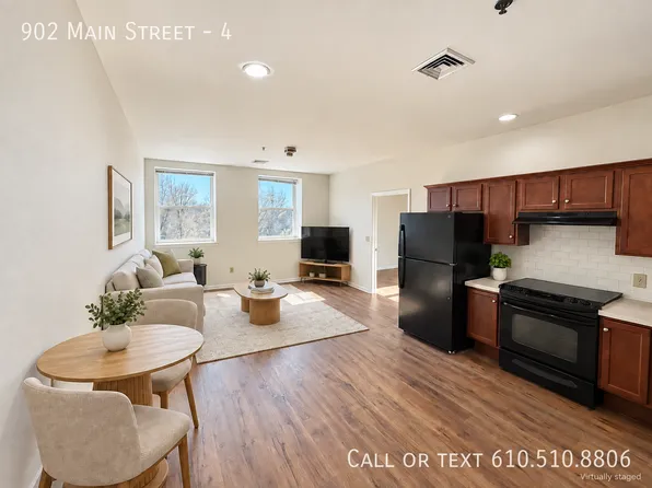 902 Main St, 902 Main St APT 4, Northampton, PA 18067