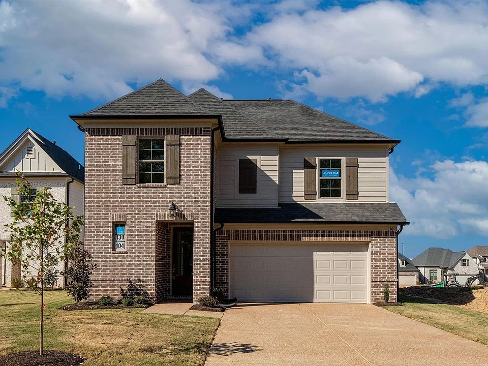 1st image of 130 Blue Dr
