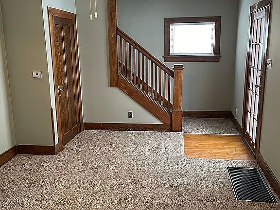 5th image of 2328 Fauver Ave