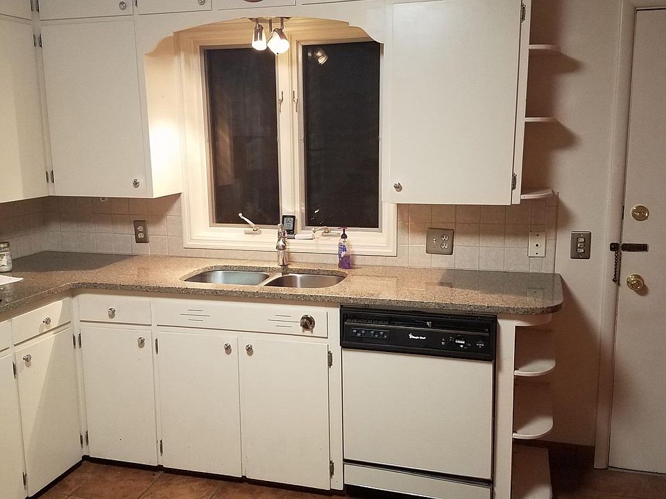 2nd image of 709 S 67th St