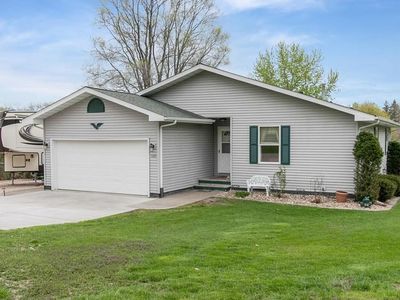 1123 Quarry Ave SW, Cedar Rapids, IA, 52404