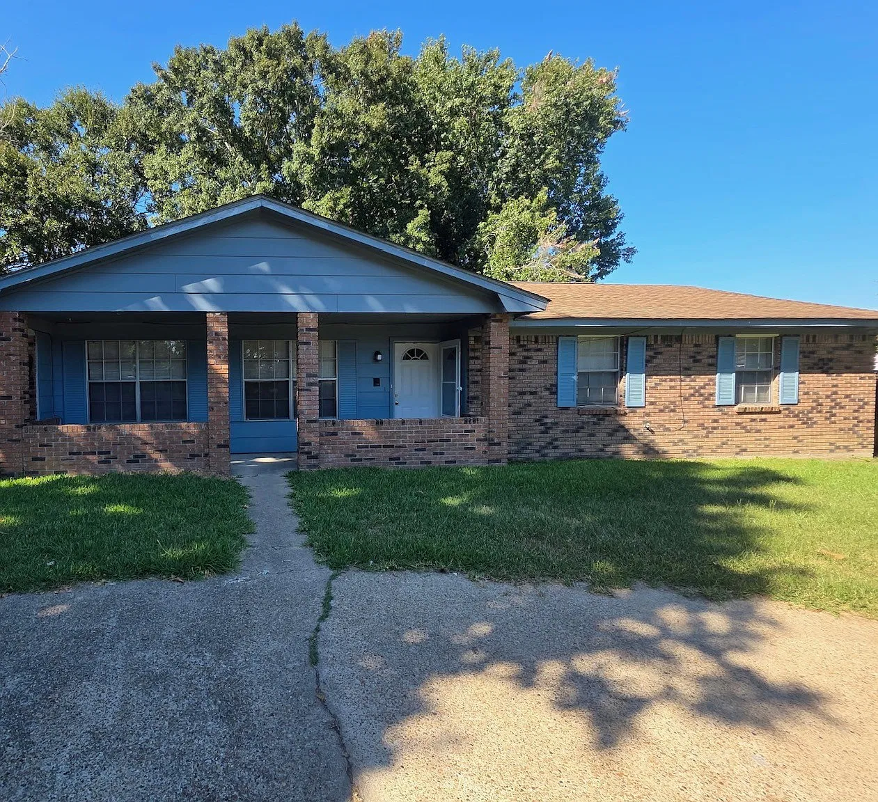 3 bed, 2236 sqft, $1,700 — Photo 1