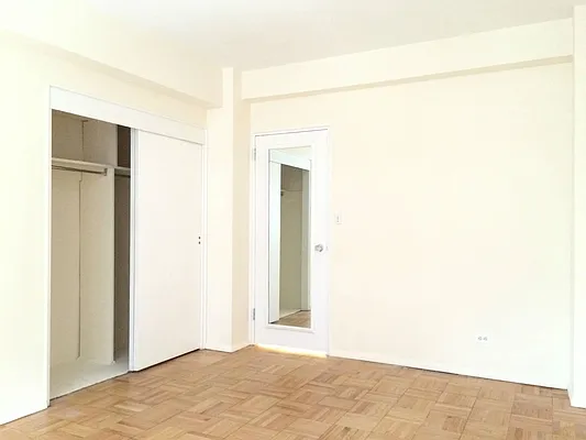 Rented by Keller Williams NYC | media 15