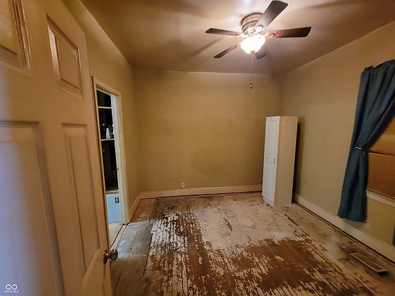 5th image of 937 N Olney St