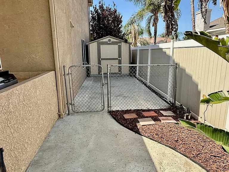 2345 Talbot Cir — Photo 25