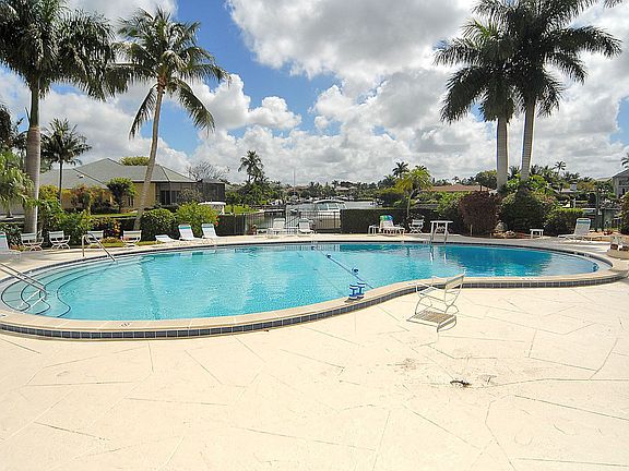 Resort Style Community Pool