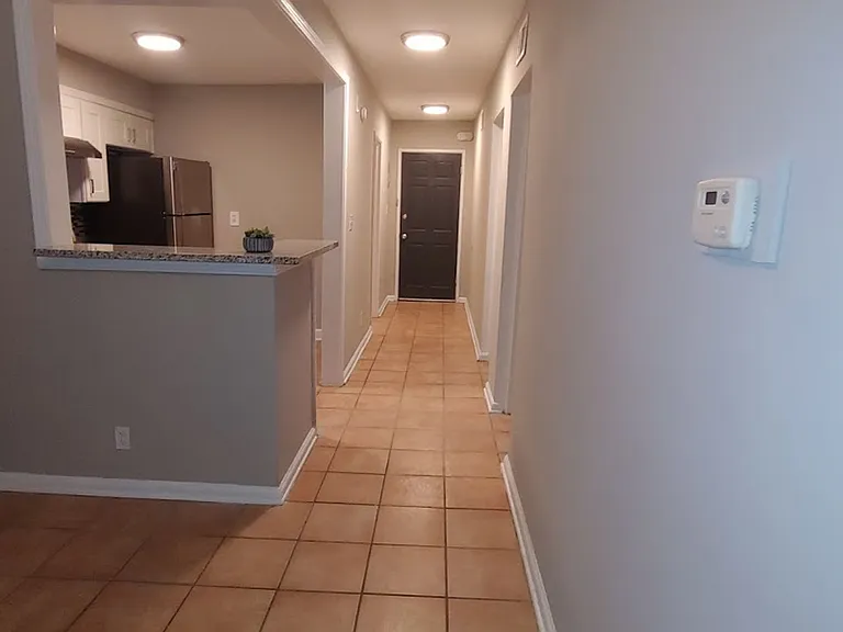 Maple Place Apartments — Photo 38