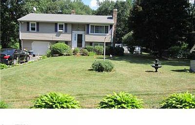 2nd image of 426 Cherry Ln