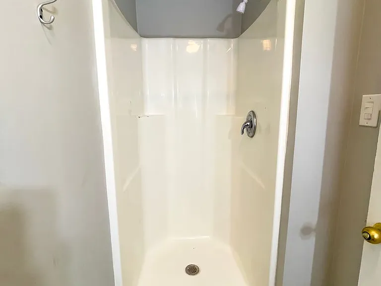 118 N Martin St — Photo 10