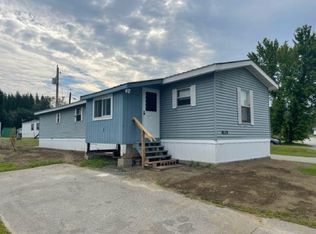 41 2nd St, Lancaster, NH 03584