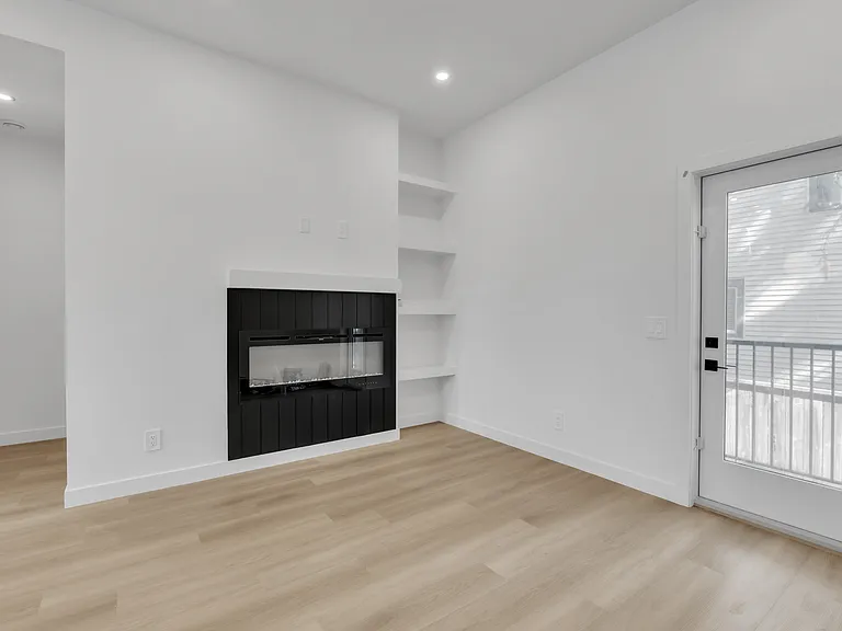 2702 25th Ave SW — Photo 9
