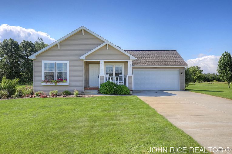 1st image of 8446 Pebble Dr NE