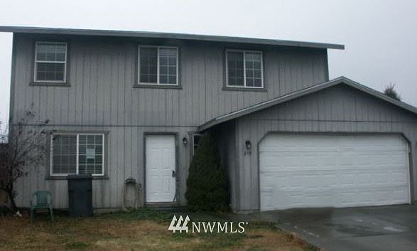 1st image of 215 E Lavender Place