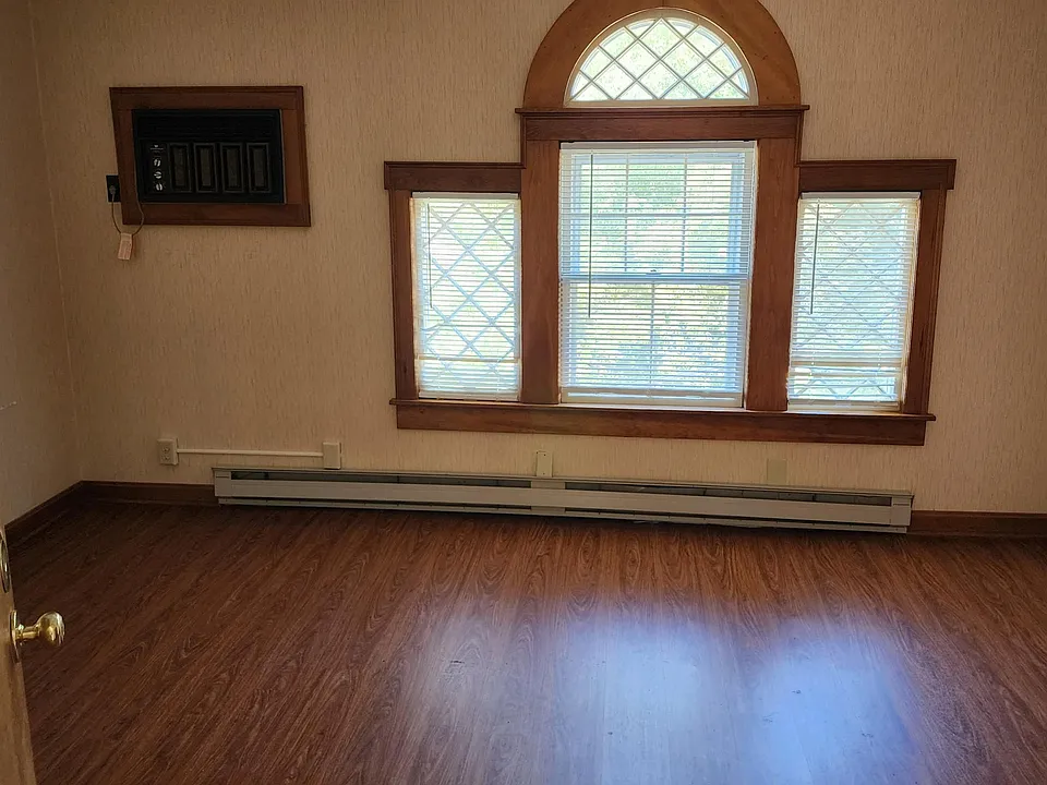 1655 Main St #2