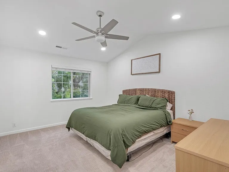 437 Calle Cerro — Photo 15