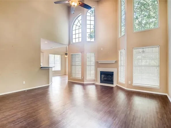 301 Gulfstream Dr, Georgetown, TX 78626