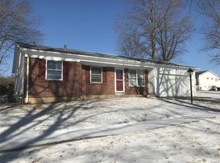 6185 Fox Chase Ct, Florissant, MO 63034