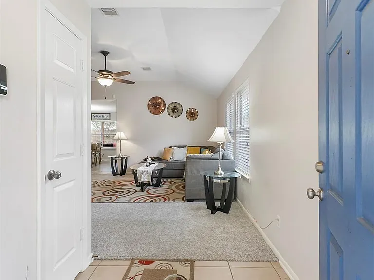 6619 Wellington Meadows Dr — Photo 3