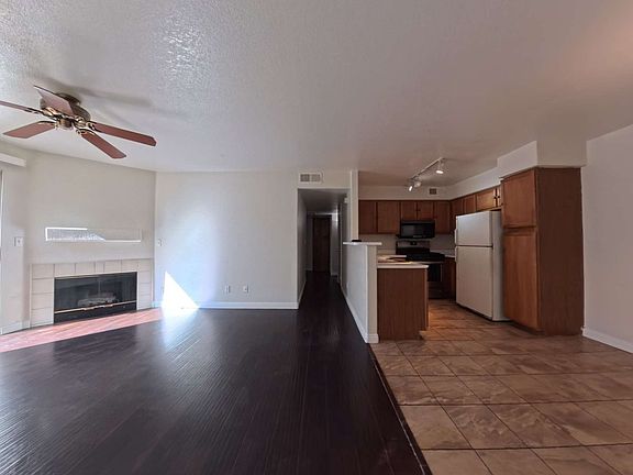 4th image of 3125 Casey Dr Unit 203