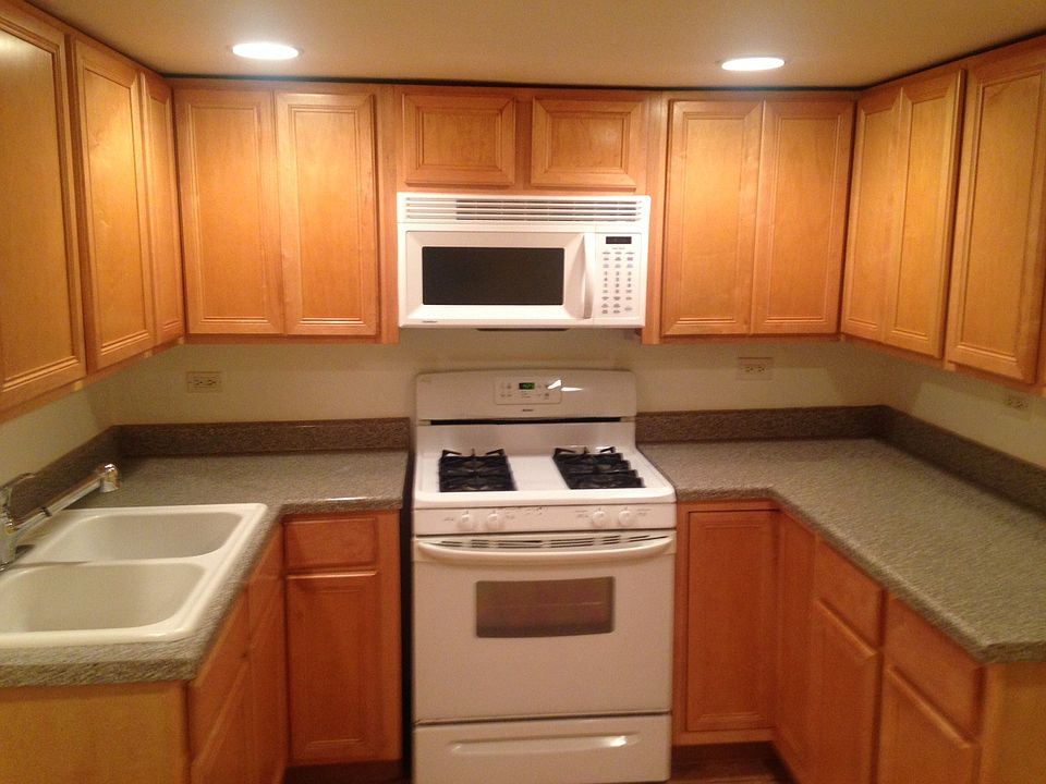 1st image of 4450 N Artesian Ave