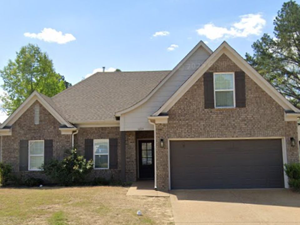 1st image of 1029 Hogue Dr