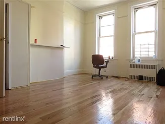 Rented by Rennit Inc.