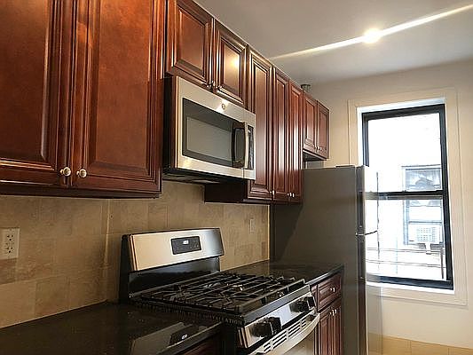 1st image of 170 Nagle Ave #507