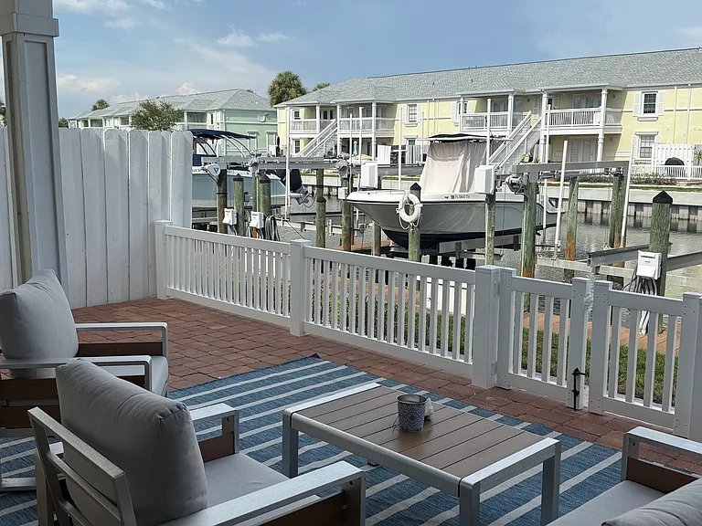 4984 Beach Dr SE #B — Photo 14
