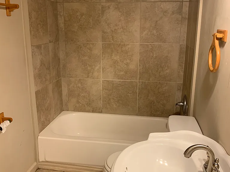 1527 Bennington Cv — Photo 12