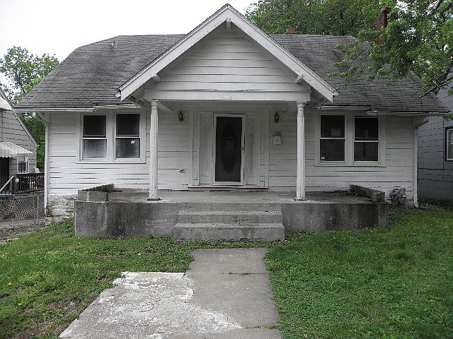 1st image of 4221 E 62nd St