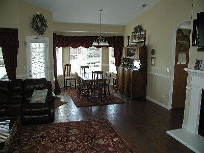 Dining room/ living room